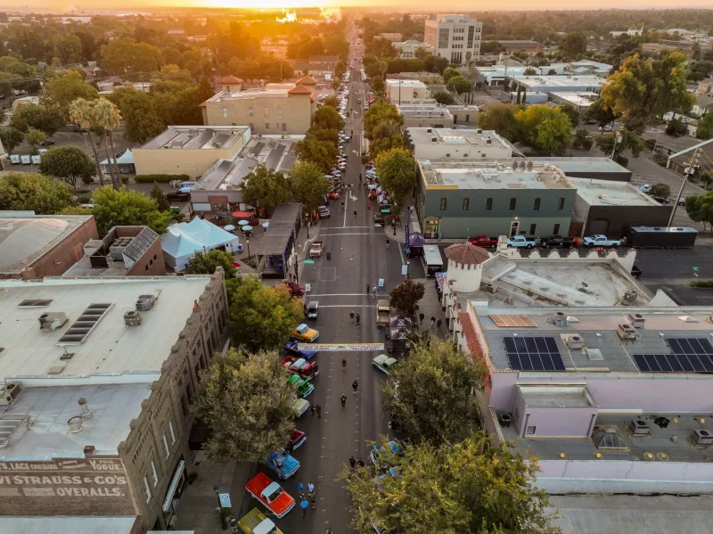 Against All Odds and All Advice: Seven American Towns That Bet the Farm and Won