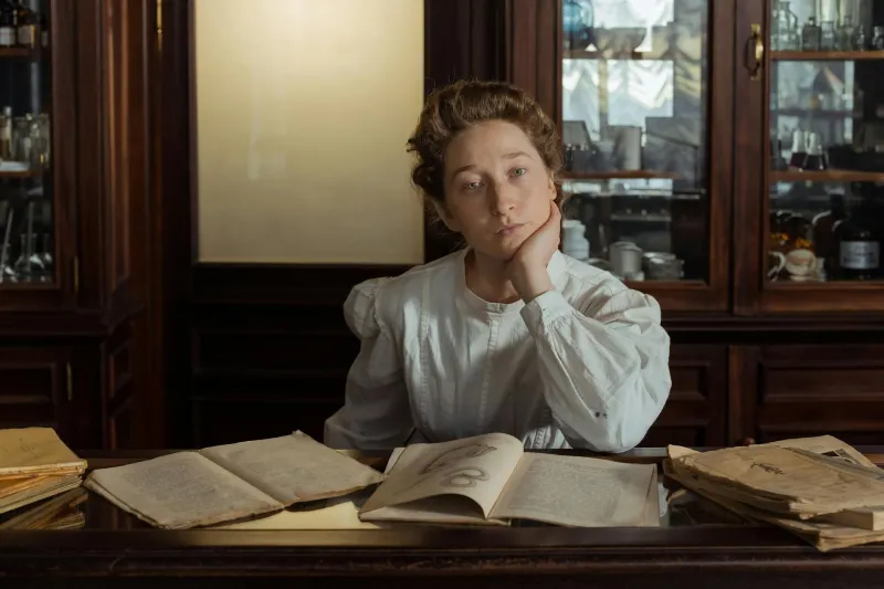 The Witch of Wall Street Who Saved America's Money While Everyone Called Her Crazy